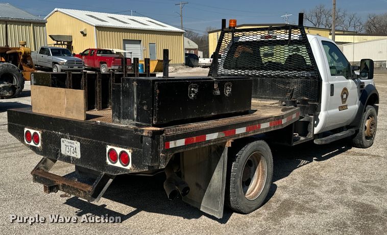 image for item OJ9588 2009 Ford F450 Super Duty XL flatbed truck