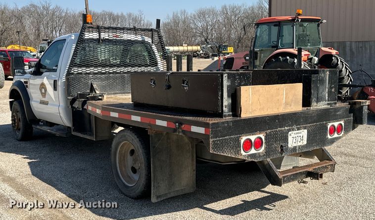 image for item OJ9588 2009 Ford F450 Super Duty XL flatbed truck
