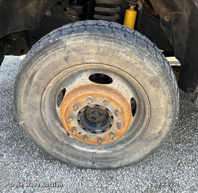 image for item OJ9588 2009 Ford F450 Super Duty XL flatbed truck