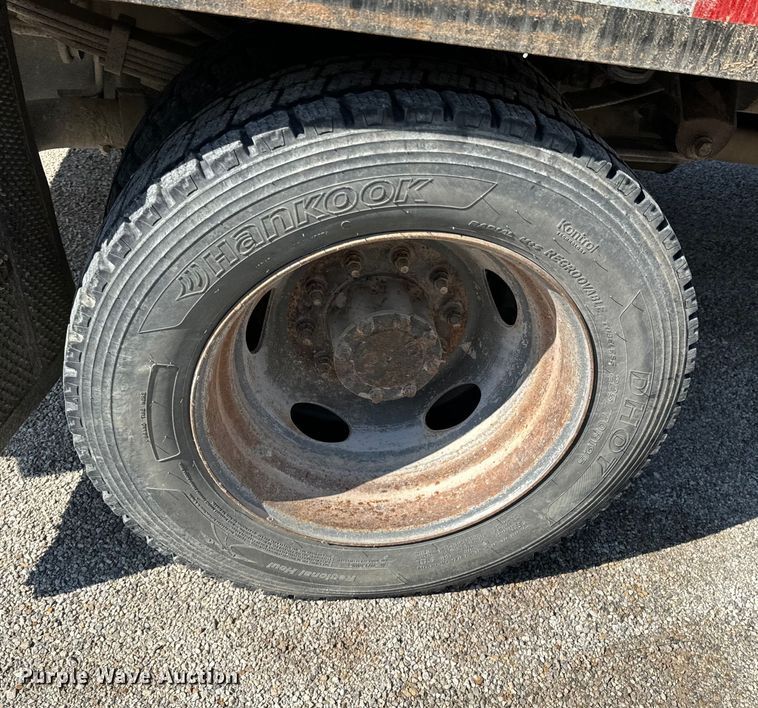 image for item OJ9588 2009 Ford F450 Super Duty XL flatbed truck