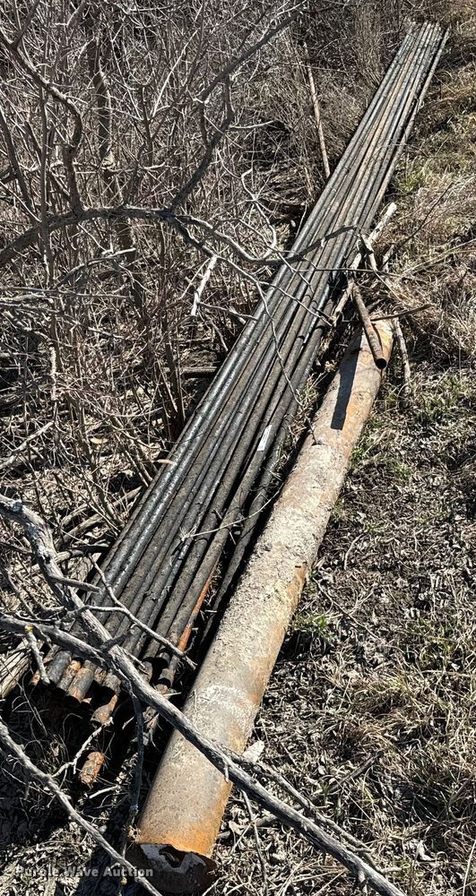 image for item OJ9589 Approximately 16 joints of 25' L x 1