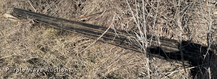 image for item OJ9589 Approximately 16 joints of 25' L x 1