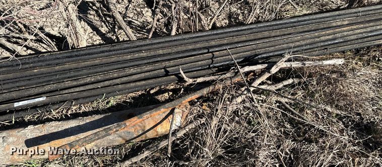 image for item OJ9589 Approximately 16 joints of 25' L x 1