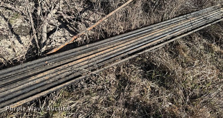 image for item OJ9589 Approximately 16 joints of 25' L x 1