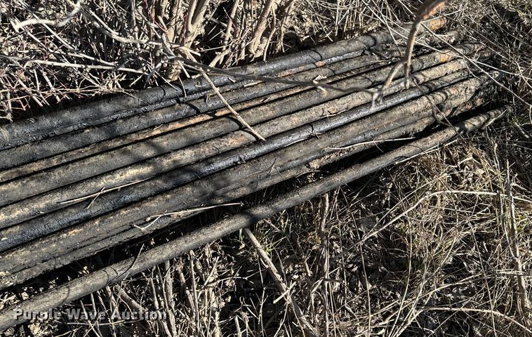 image for item OJ9589 Approximately 16 joints of 25' L x 1