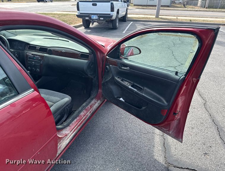 image for item OJ9657 2008 Chevrolet Impala LS 