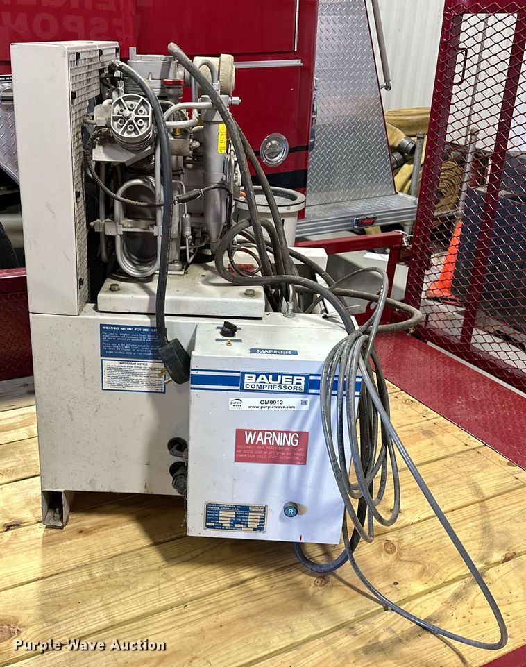 image for item OM9912 1997 Bauer MV-E1 SCBA air compressor