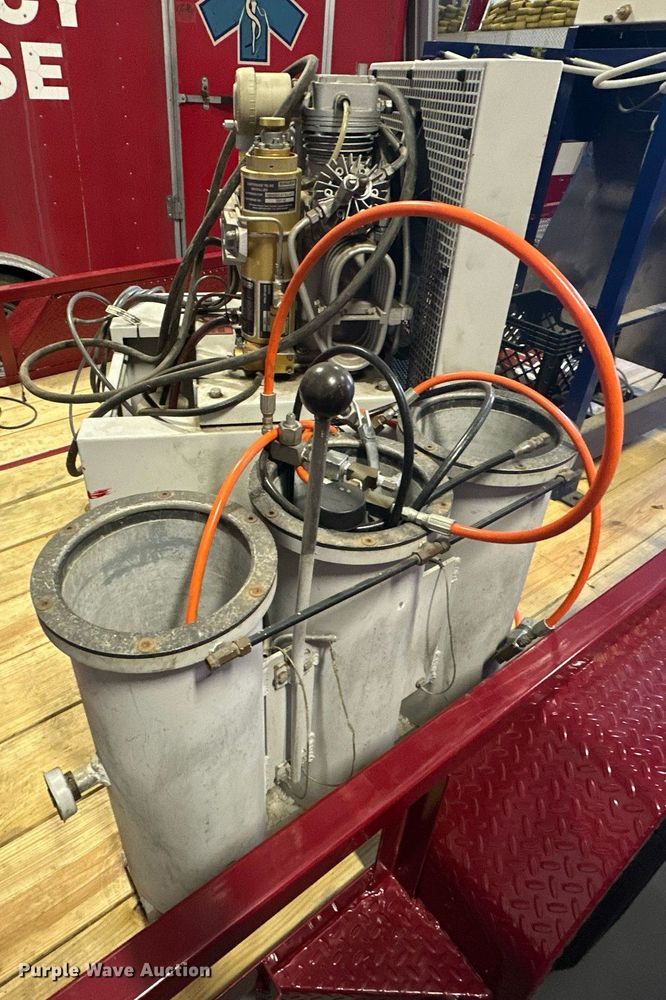 image for item OM9912 1997 Bauer MV-E1 SCBA air compressor