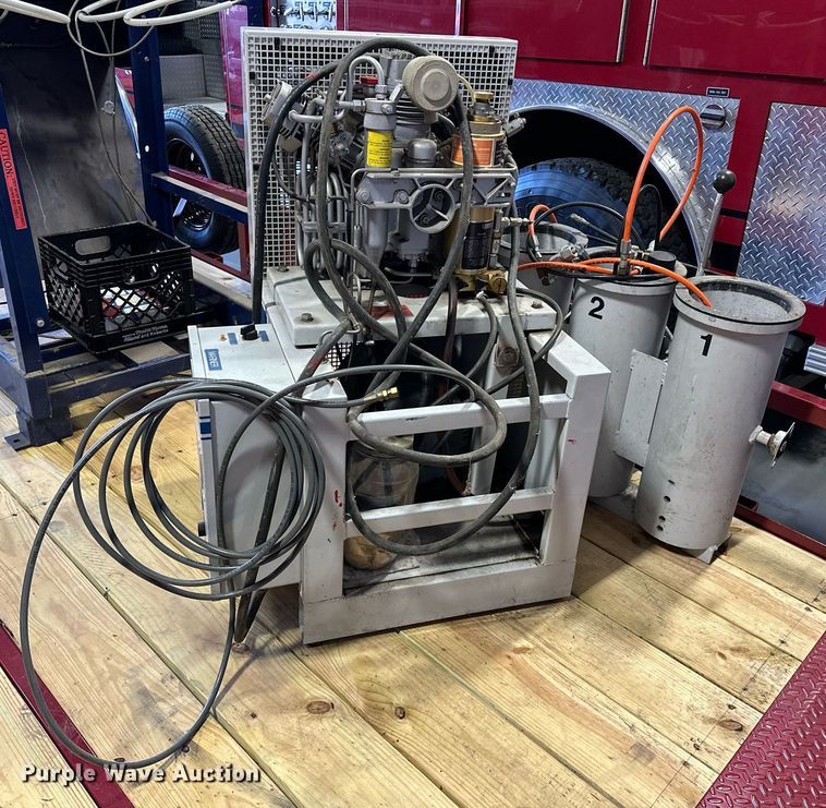 image for item OM9912 1997 Bauer MV-E1 SCBA air compressor