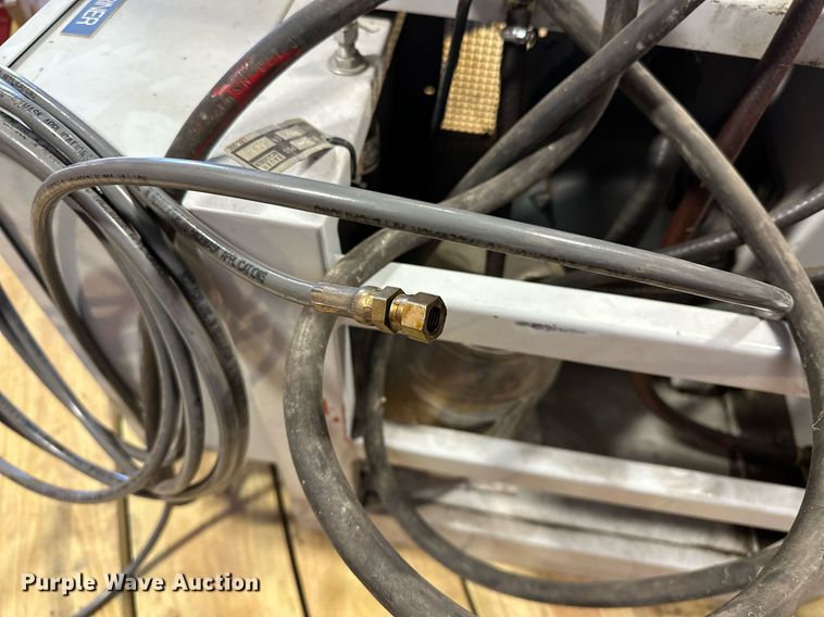 image for item OM9912 1997 Bauer MV-E1 SCBA air compressor