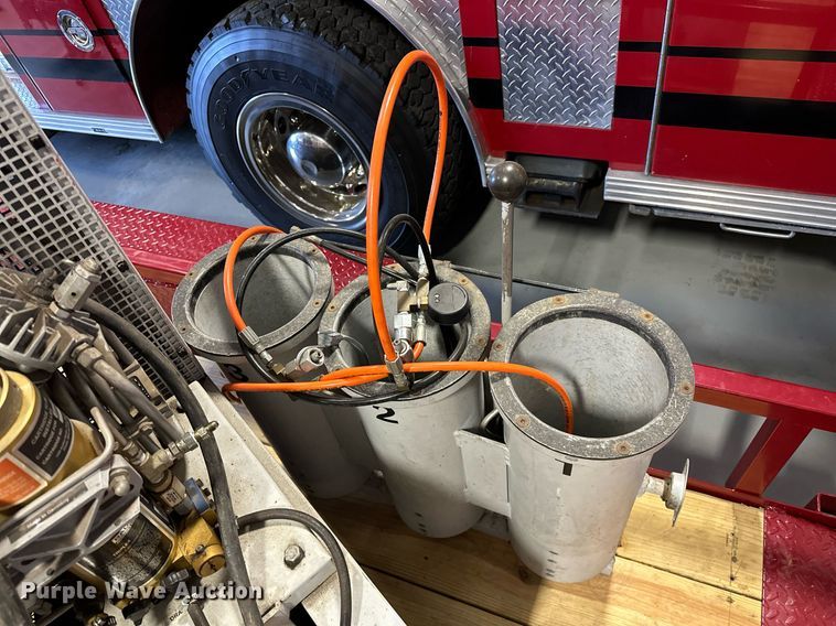 image for item OM9912 1997 Bauer MV-E1 SCBA air compressor