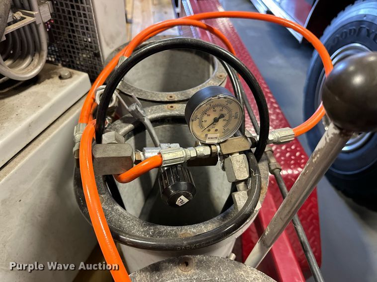 image for item OM9912 1997 Bauer MV-E1 SCBA air compressor