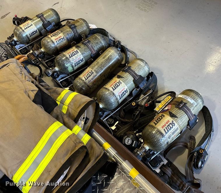 image for item OM9915 Scott  Air-Pak  SCBA tanks