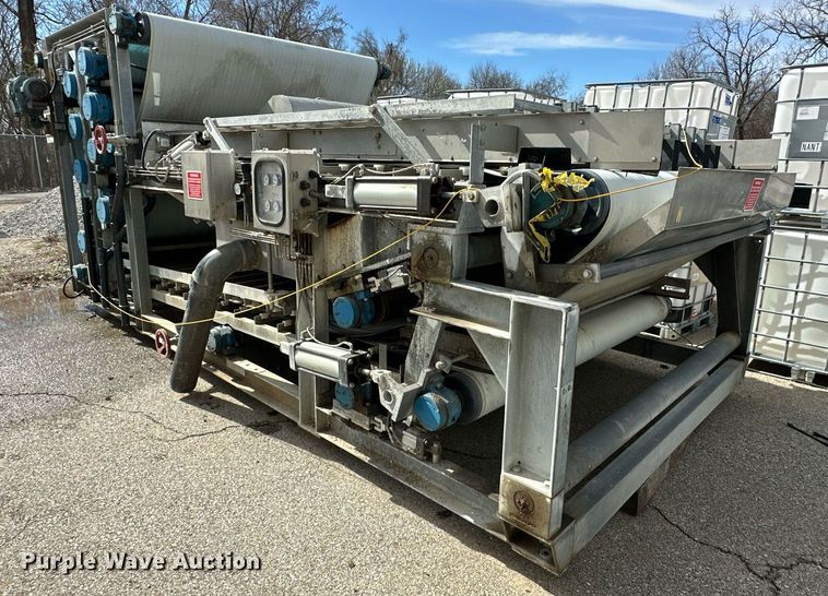 image for item OM9918 1996 Roediger 22.43SH dewatering sludge belt press