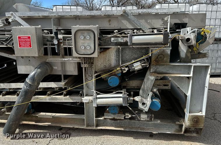 image for item OM9918 1996 Roediger 22.43SH dewatering sludge belt press