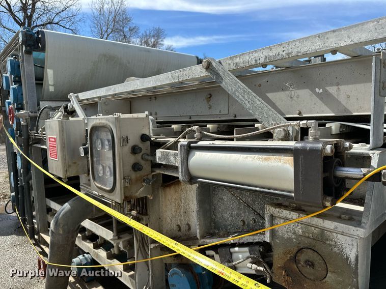 image for item OM9918 1996 Roediger 22.43SH dewatering sludge belt press