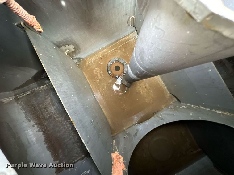 image for item OM9919 1985 AM General  M925 tanker fire truck