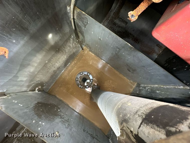 image for item OM9919 1985 AM General  M925 tanker fire truck