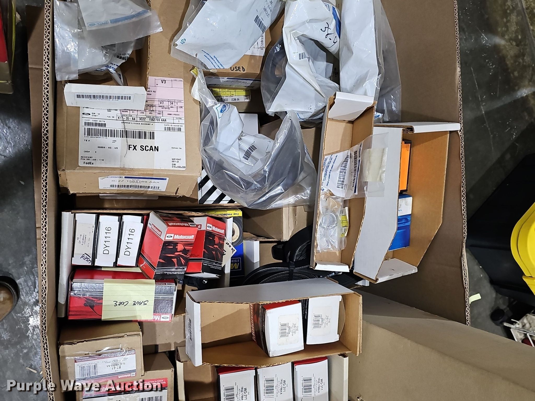 Ford automotive parts in Topeka, KS Item EK5546 for sale Purple Wave