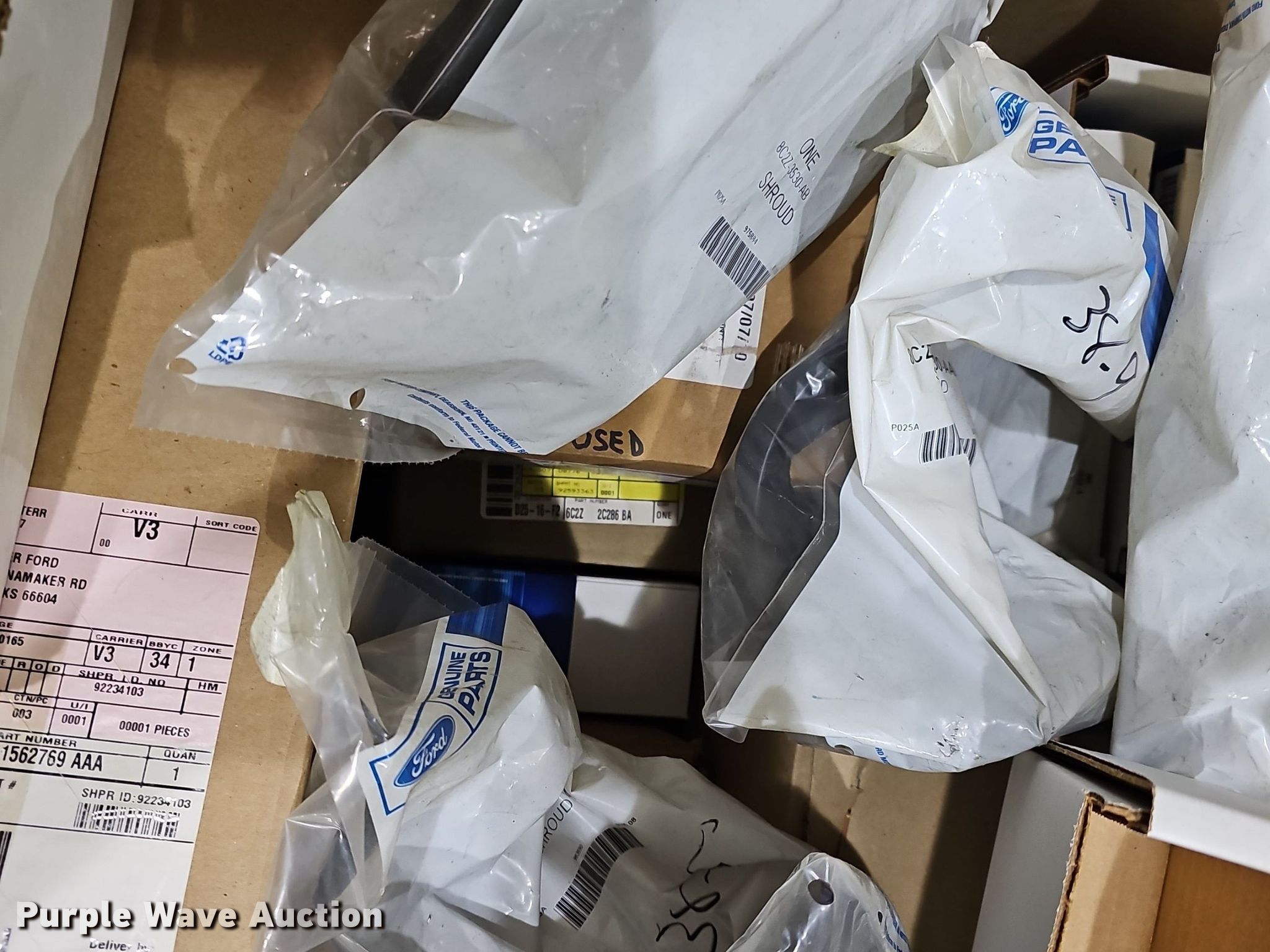 Ford automotive parts in Topeka, KS Item EK5546 for sale Purple Wave