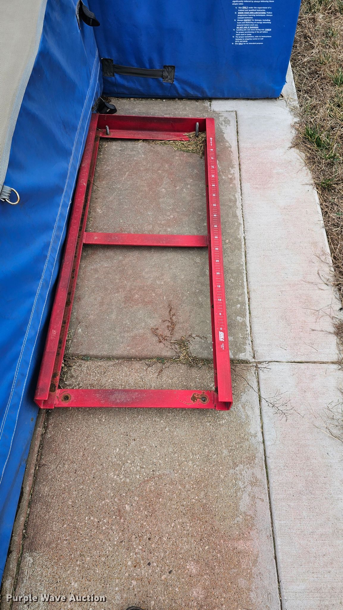 Gill pole vault mats and standards in Spring Hill, KS Item EK5559 for