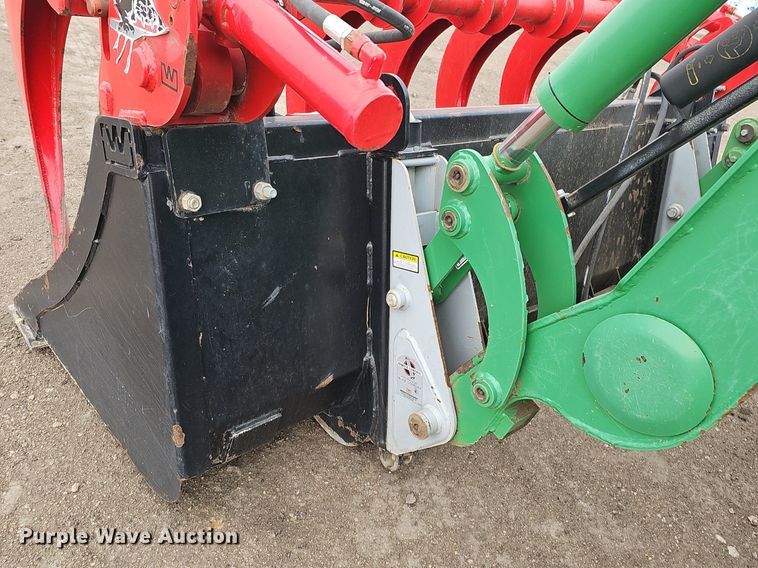 image for item DK0630 2003 John Deere 6420 MFWD tractor