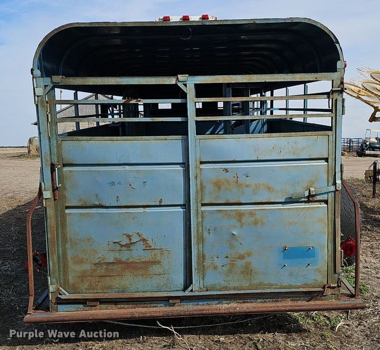 image for item DK0722 1983 Oklahoma horse  Livestock trailer