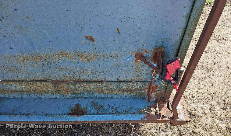 image for item DK0722 1983 Oklahoma horse  Livestock trailer