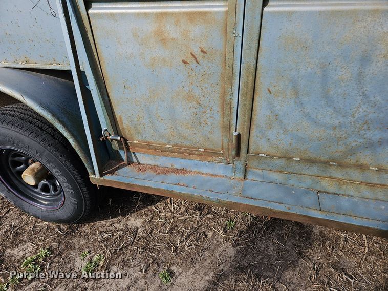 image for item DK0722 1983 Oklahoma horse  Livestock trailer