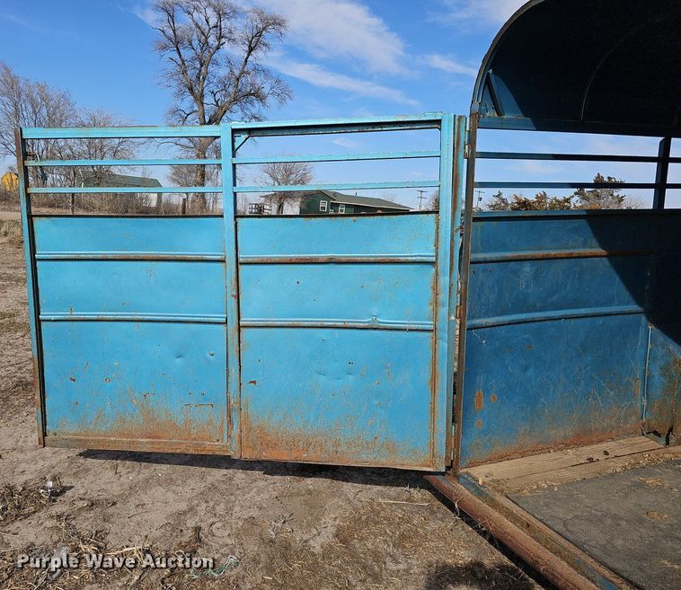 image for item DK0722 1983 Oklahoma horse  Livestock trailer