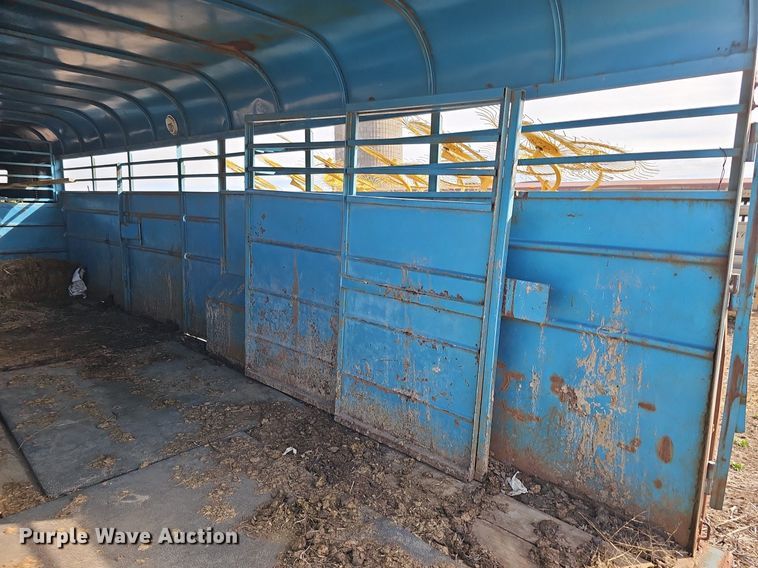 image for item DK0722 1983 Oklahoma horse  Livestock trailer