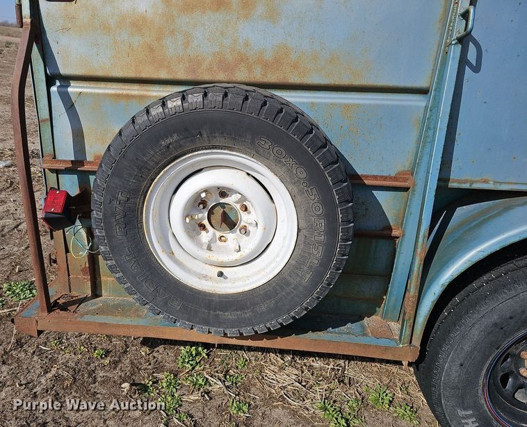 image for item DK0722 1983 Oklahoma horse  Livestock trailer