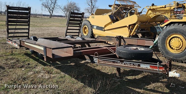image for item DK0723 1998 Donahue EXS-150 swather / windrower trailer
