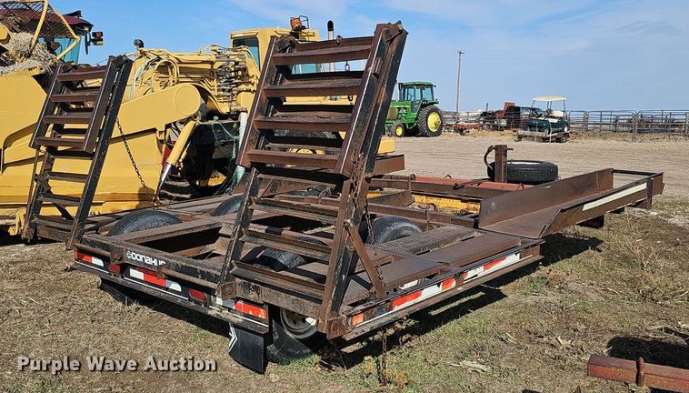 image for item DK0723 1998 Donahue EXS-150 swather / windrower trailer
