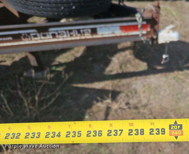 image for item DK0723 1998 Donahue EXS-150 swather / windrower trailer