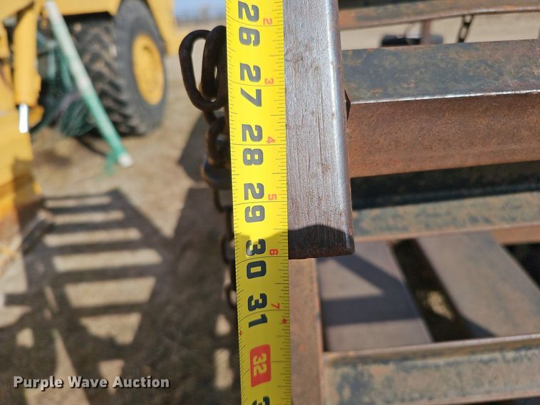 image for item DK0723 1998 Donahue EXS-150 swather / windrower trailer