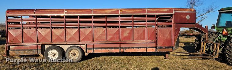 image for item DN7223 1994 Coose Trailers  livestock trailer