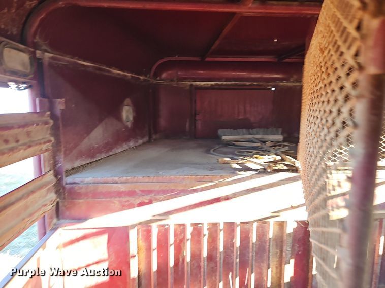 image for item DN7223 1994 Coose Trailers  livestock trailer