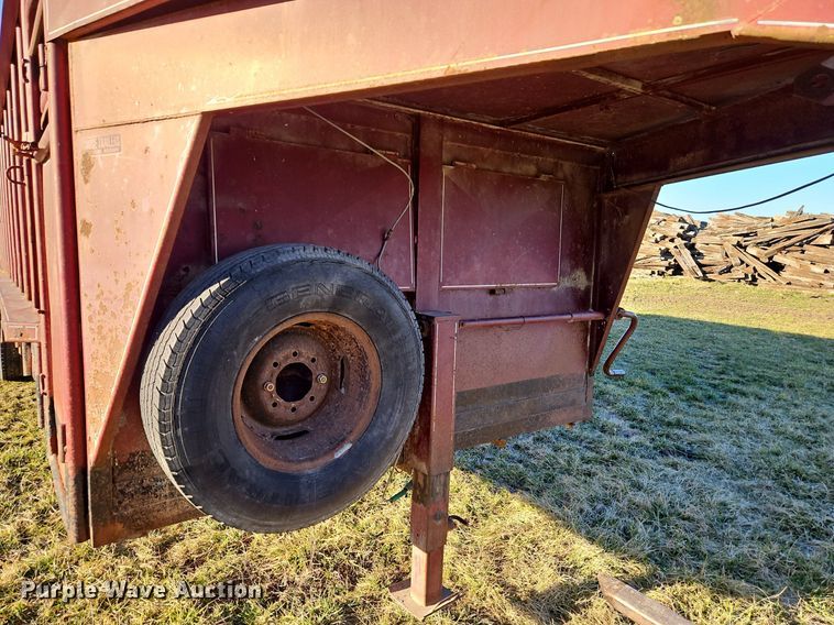 image for item DN7223 1994 Coose Trailers  livestock trailer