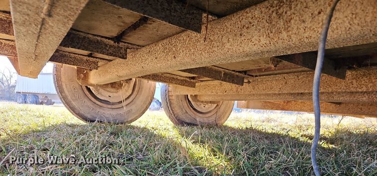 image for item DN7223 1994 Coose Trailers  livestock trailer