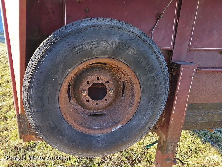 image for item DN7223 1994 Coose Trailers  livestock trailer