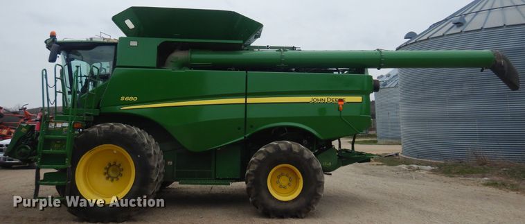 image for item DP2665 2017 John Deere S680S RWA combine