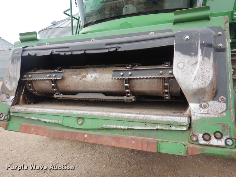 image for item DP2665 2017 John Deere S680S RWA combine