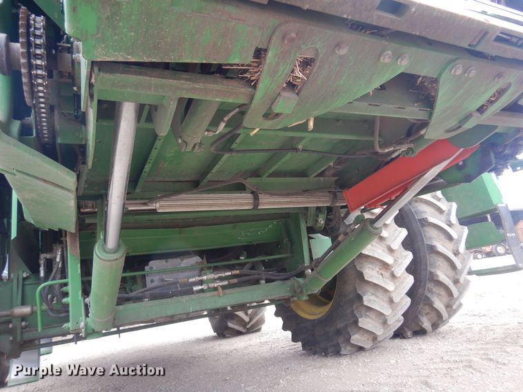 image for item DP2665 2017 John Deere S680S RWA combine