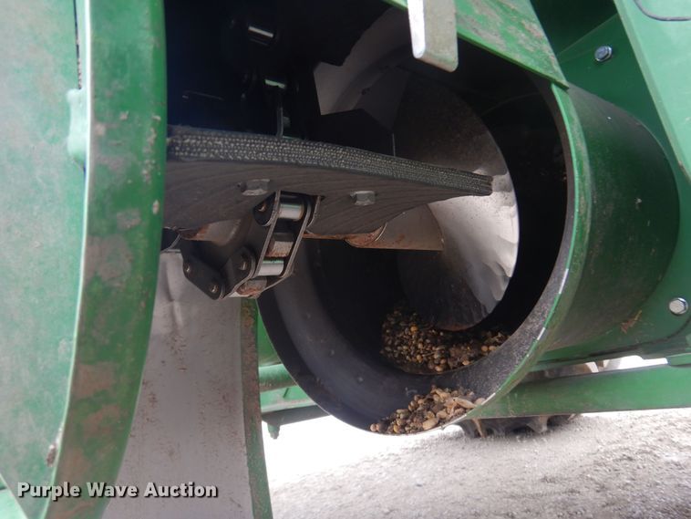 image for item DP2665 2017 John Deere S680S RWA combine