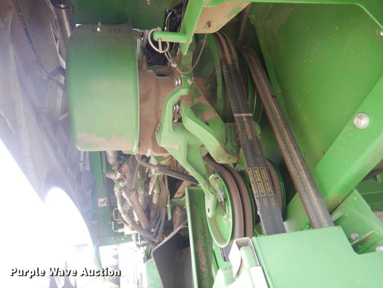 image for item DP2665 2017 John Deere S680S RWA combine