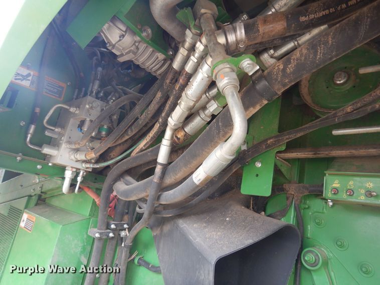 image for item DP2665 2017 John Deere S680S RWA combine