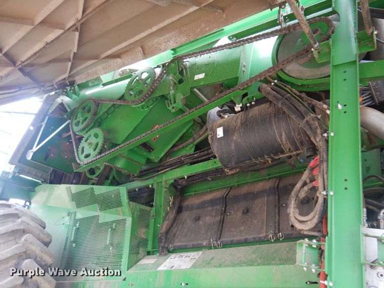 image for item DP2665 2017 John Deere S680S RWA combine