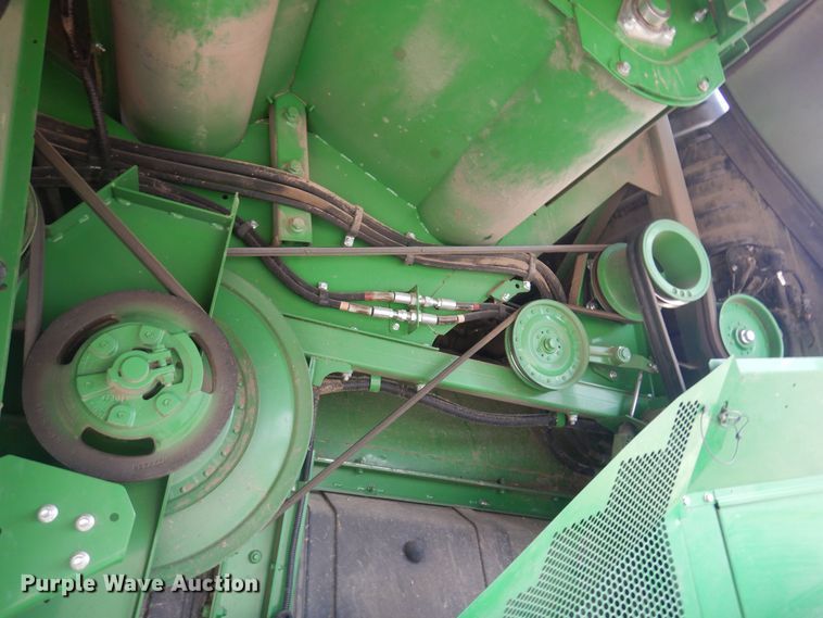 image for item DP2665 2017 John Deere S680S RWA combine