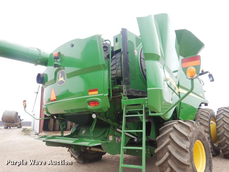 image for item DP2665 2017 John Deere S680S RWA combine